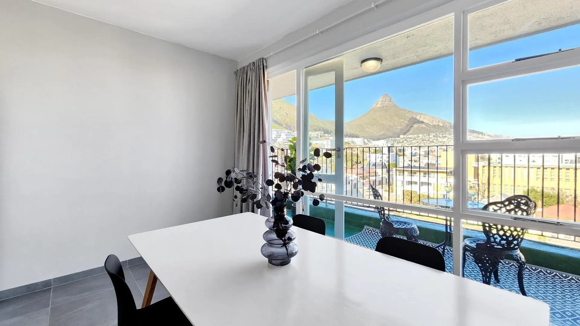 ケープタウンMajestic Lion'S Head Views! Ultimate Convenience!アパートメント